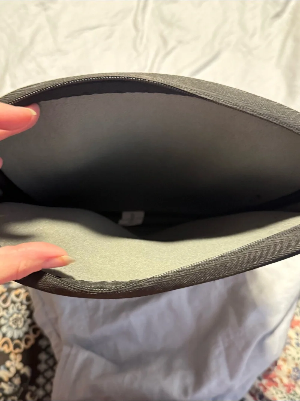 belkin protective sleeve